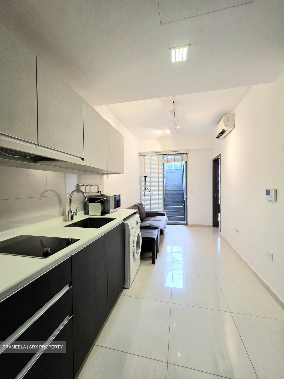 Suites 28 (D14), Apartment #598687051